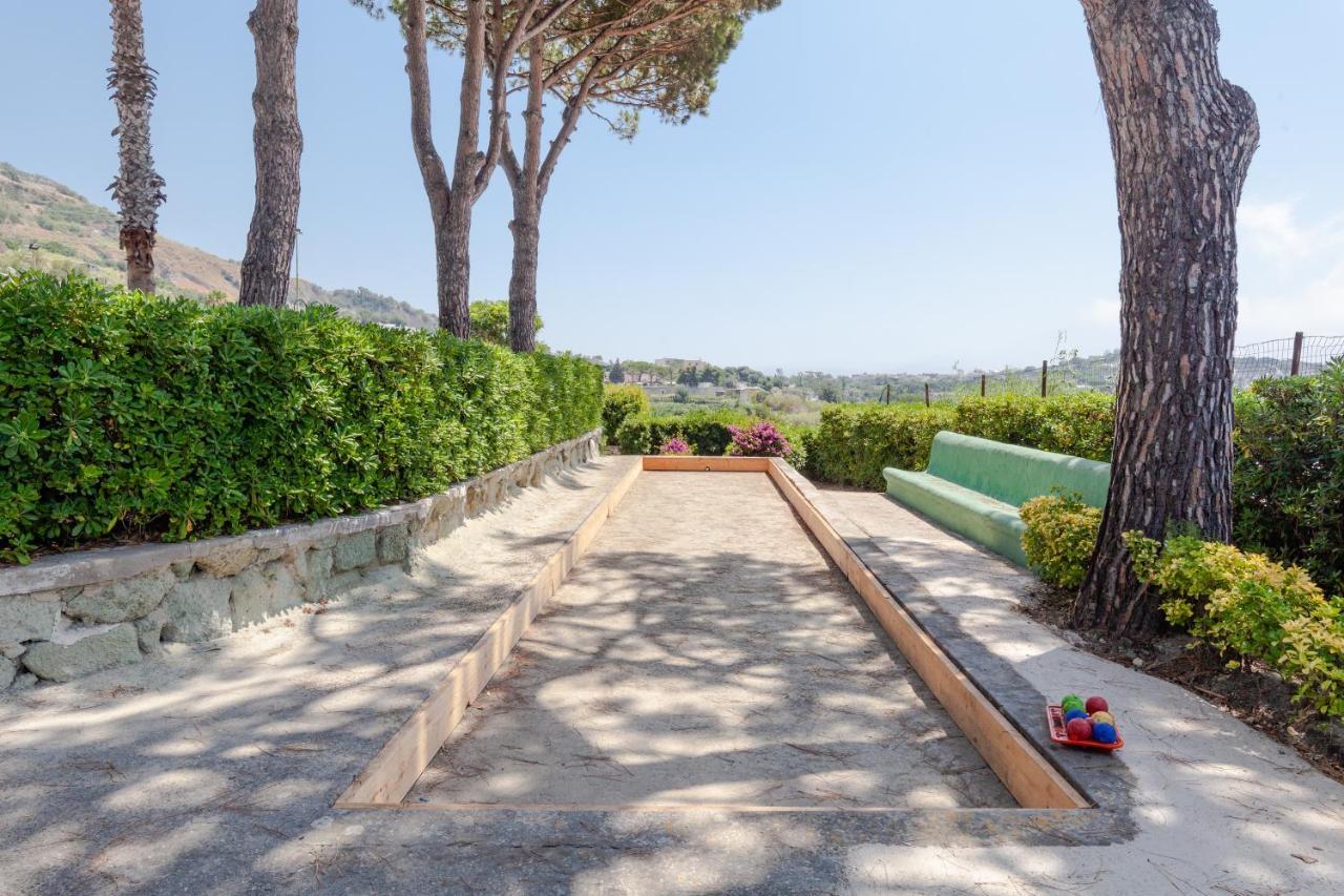 Villetta Con Giardino Esclusivo Di 1000 Mq, Piscina, Tennis, Calcio, Bocce Forio  Ngoại thất bức ảnh
