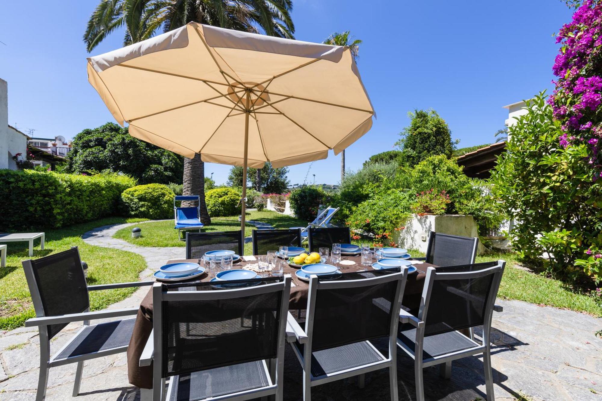 Villetta Con Giardino Esclusivo Di 1000 Mq, Piscina, Tennis, Calcio, Bocce Forio  Ngoại thất bức ảnh